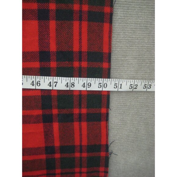 Plaid Print Fabric Poly Blend Woven 50 x 55 inch READ - Picture 3 of 16